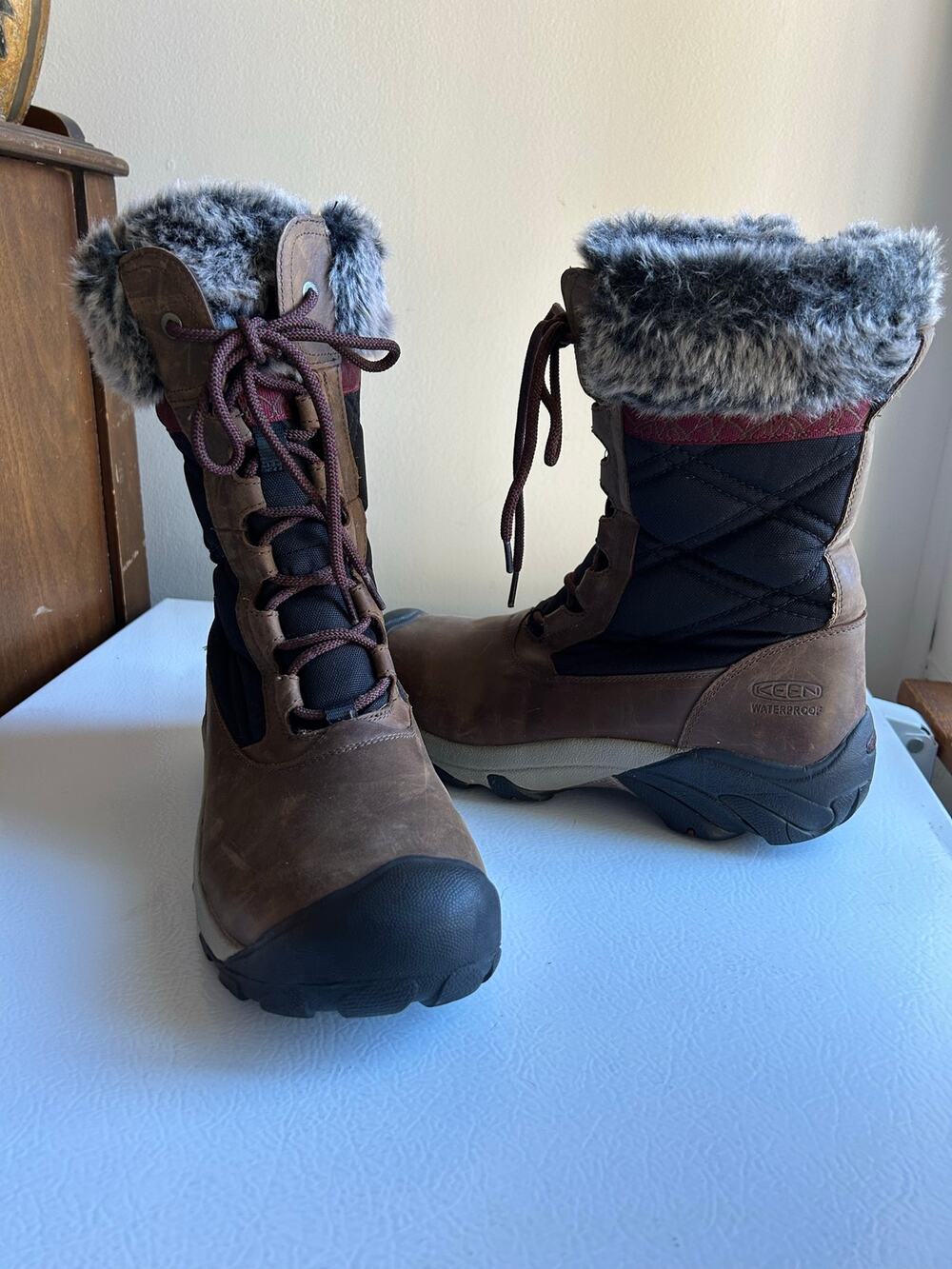 Keen Hoodoo III WAterproof Winter Boots W 10.5